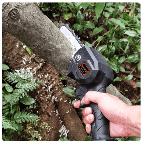 MOTOSIERRA ELÉCTRICA PORTÁTIL